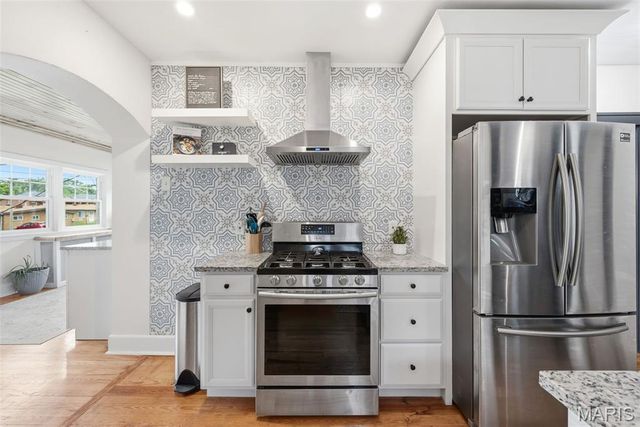 7368 Melrose Avenue, St Louis, MO 63130