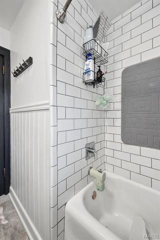 7368 Melrose Avenue, St Louis, MO 63130