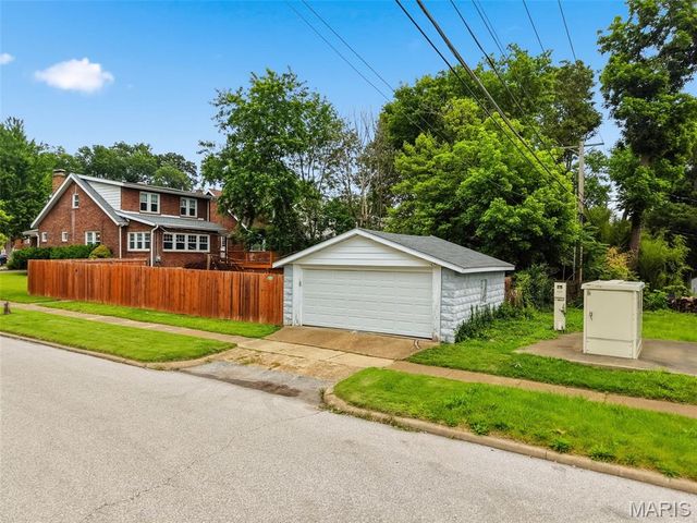 7368 Melrose Avenue, St Louis, MO 63130