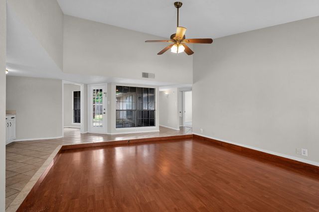 4336 N Colony Boulevard, The Colony, TX 75056