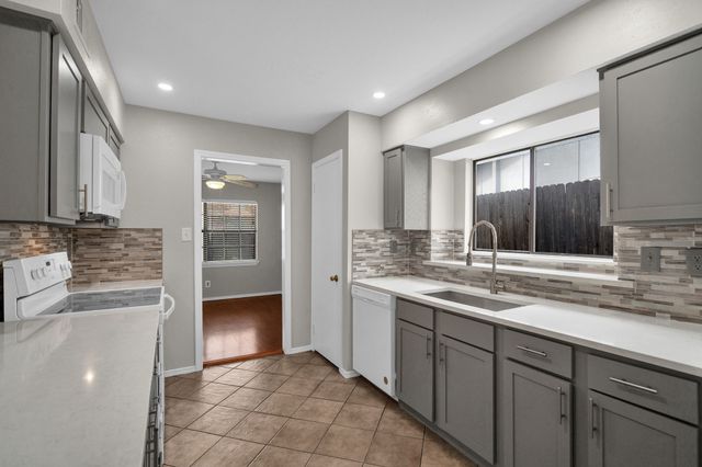 4336 N Colony Boulevard, The Colony, TX 75056