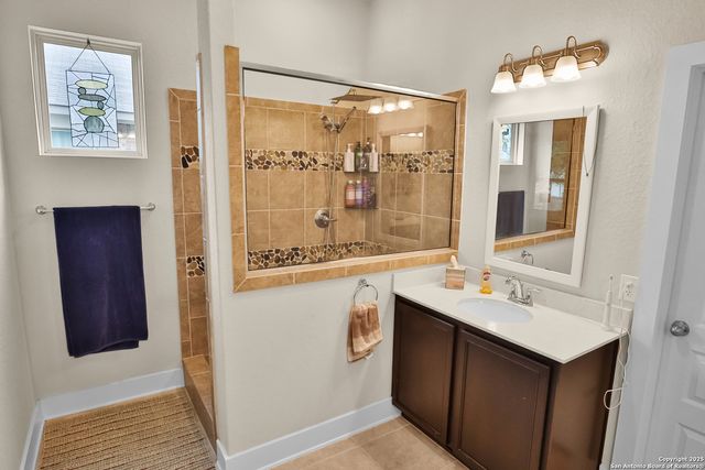5707 Pin Point, San Antonio, TX 78266