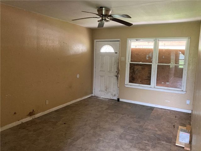 1110 Vernon Dr, Corpus Christi, TX 78407
