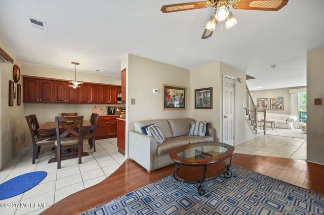 33 Culford Place, Morganville, NJ 07751
