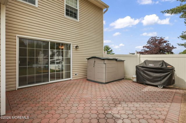 33 Culford Place, Morganville, NJ 07751