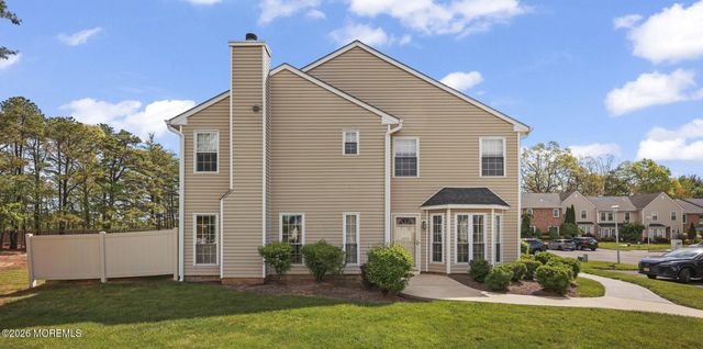 33 Culford Place, Morganville, NJ 07751