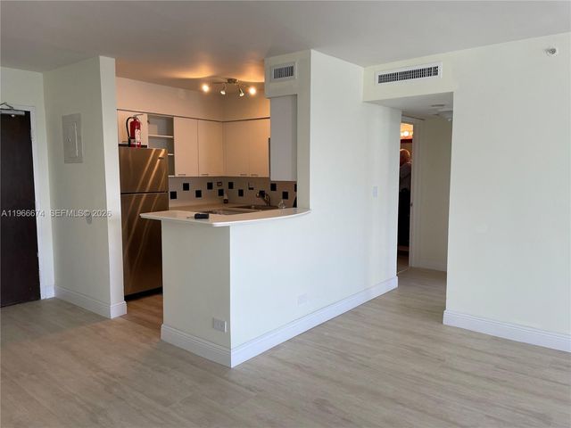 1500 Bay Rd 1458S, Miami Beach, FL 33139