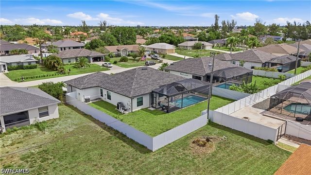 1214 SW 29th TER, Cape Coral, FL 33914