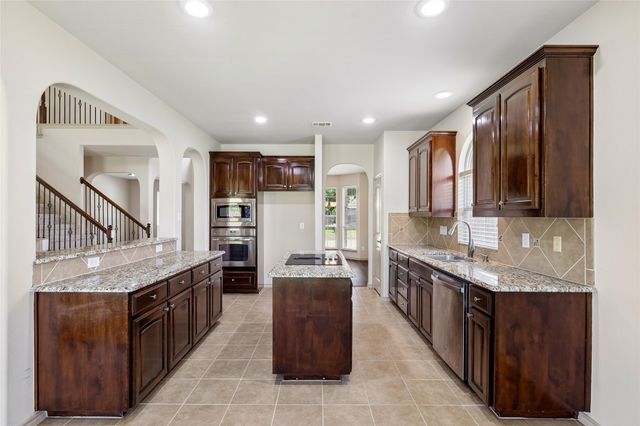 9509 Drovers View Trail, Fort Worth, TX 76131