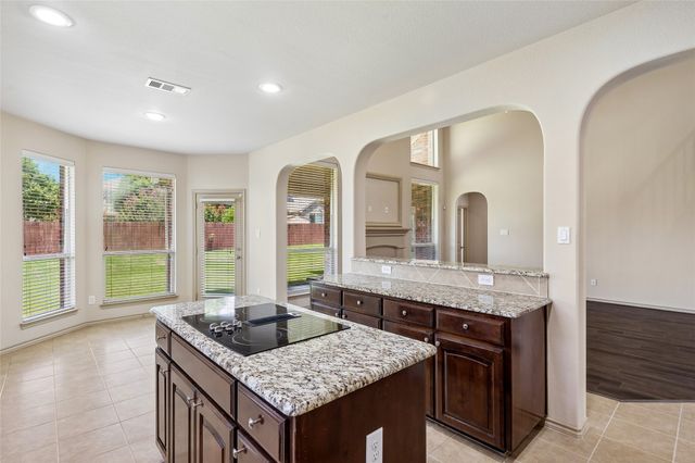 9509 Drovers View Trail, Fort Worth, TX 76131
