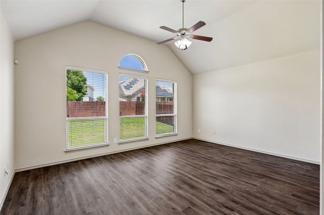 9509 Drovers View Trail, Fort Worth, TX 76131