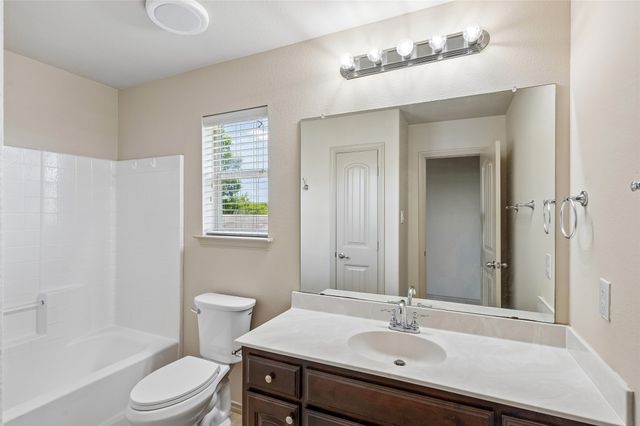 9509 Drovers View Trail, Fort Worth, TX 76131