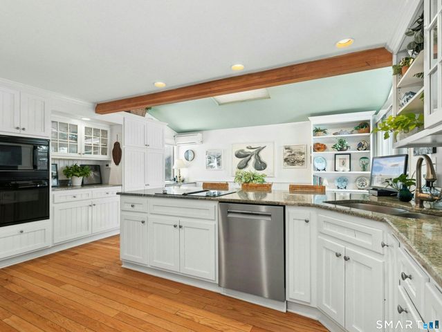 6 Richmond Road, Norwalk, CT 06853