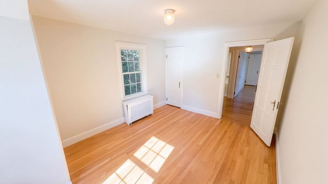37 Otsego Rd, Worcester, MA 01609
