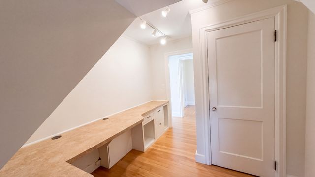 37 Otsego Rd, Worcester, MA 01609
