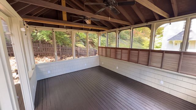 37 Otsego Rd, Worcester, MA 01609