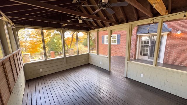37 Otsego Rd, Worcester, MA 01609