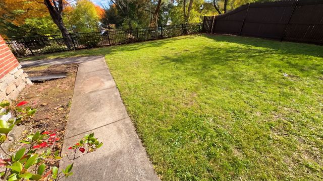 37 Otsego Rd, Worcester, MA 01609