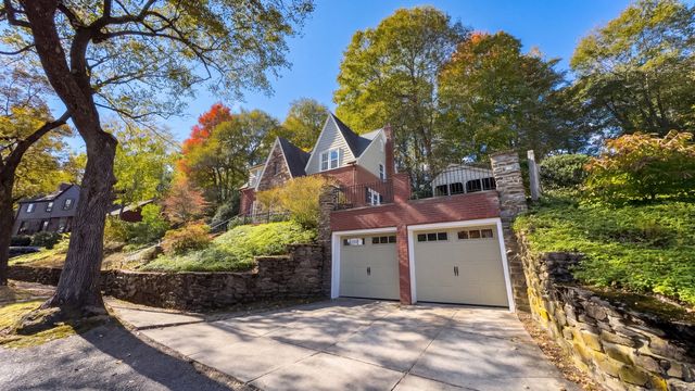 37 Otsego Rd, Worcester, MA 01609
