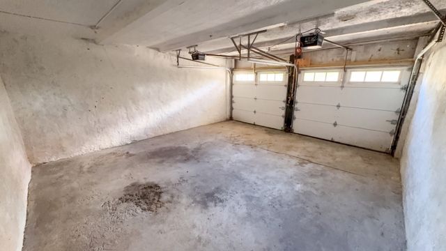 37 Otsego Rd, Worcester, MA 01609