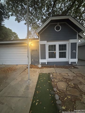 3918 Chimney Springs, San Antonio, TX 78247