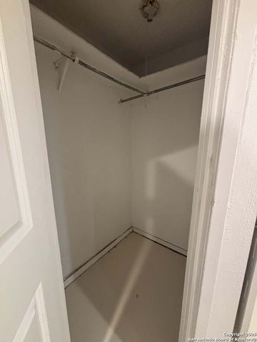 3918 Chimney Springs, San Antonio, TX 78247