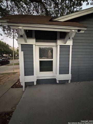 3918 Chimney Springs, San Antonio, TX 78247