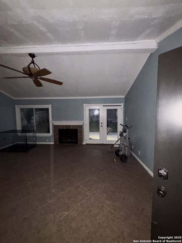 3918 Chimney Springs, San Antonio, TX 78247