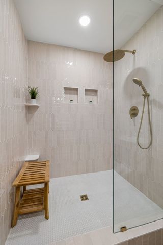 1437 Twin Feather Dr, Murfreesboro, TN 37129