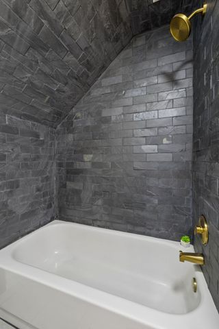 1437 Twin Feather Dr, Murfreesboro, TN 37129