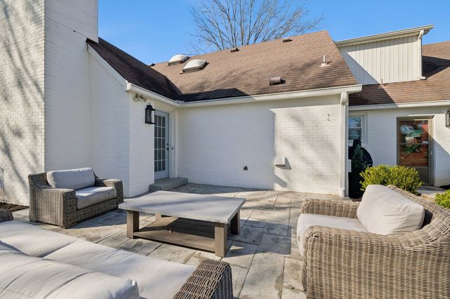 1437 Twin Feather Dr, Murfreesboro, TN 37129