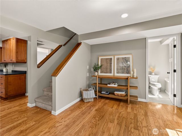 420 222nd Avenue NE, Sammamish, WA 98074