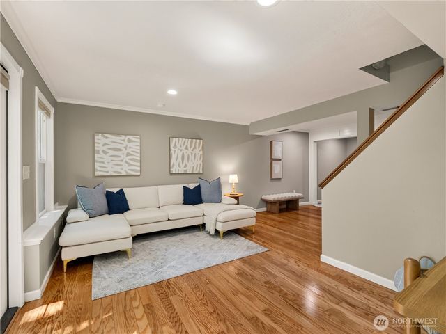 420 222nd Avenue NE, Sammamish, WA 98074