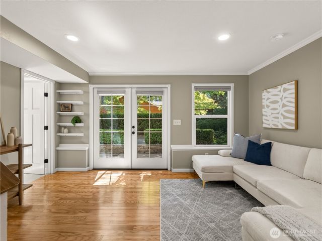 420 222nd Avenue NE, Sammamish, WA 98074