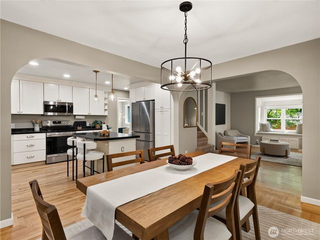 420 222nd Avenue NE, Sammamish, WA 98074