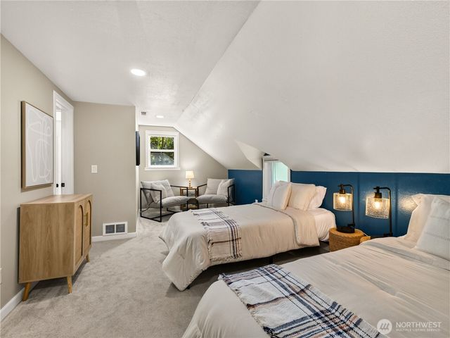 420 222nd Avenue NE, Sammamish, WA 98074