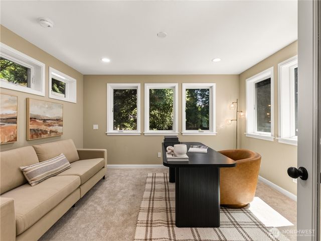 420 222nd Avenue NE, Sammamish, WA 98074