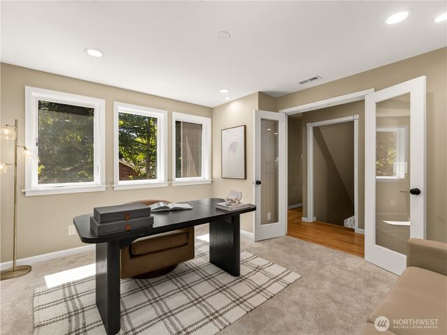 420 222nd Avenue NE, Sammamish, WA 98074