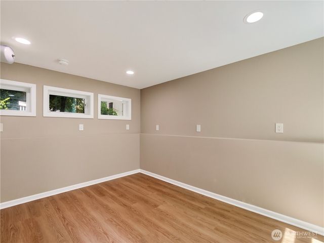 420 222nd Avenue NE, Sammamish, WA 98074