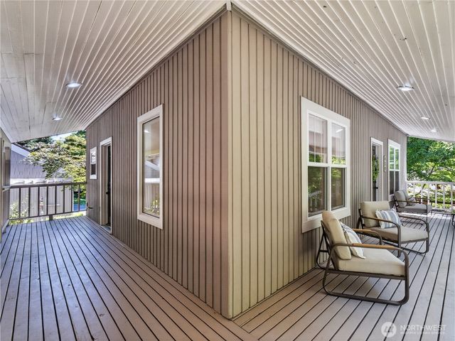 420 222nd Avenue NE, Sammamish, WA 98074