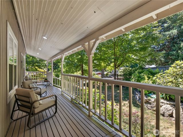 420 222nd Avenue NE, Sammamish, WA 98074