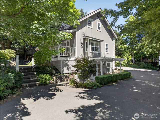 420 222nd Avenue NE, Sammamish, WA 98074