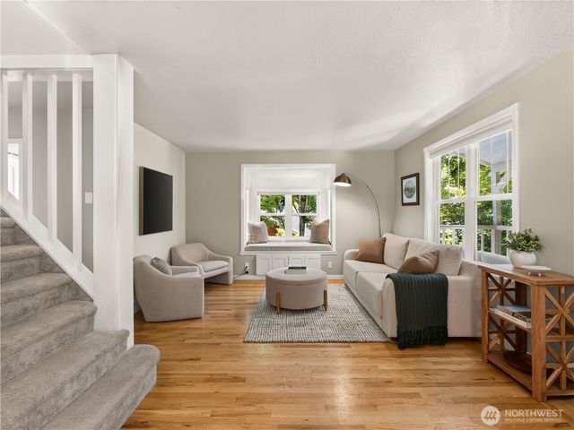 420 222nd Avenue NE, Sammamish, WA 98074