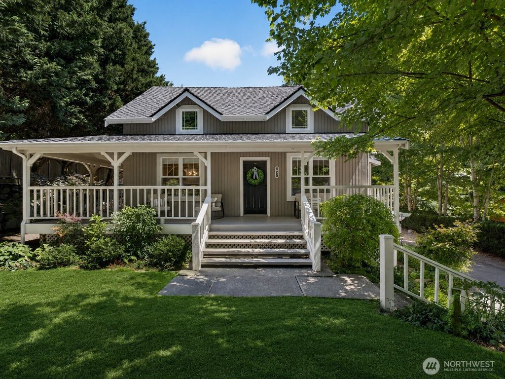 420 222nd Avenue NE, Sammamish, WA 98074