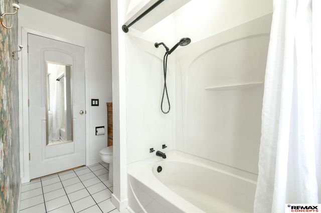 109 Concord Avenue, Hickman, NE 68372