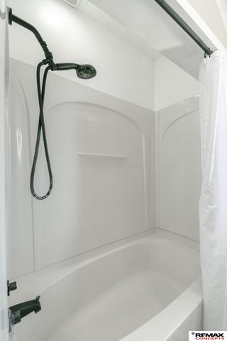 109 Concord Avenue, Hickman, NE 68372