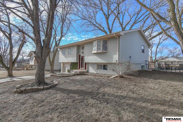 109 Concord Avenue, Hickman, NE 68372