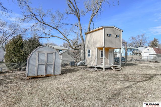 109 Concord Avenue, Hickman, NE 68372