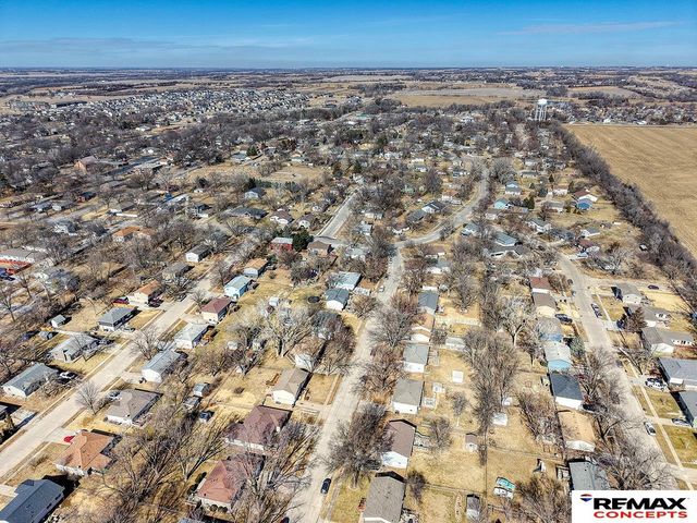 109 Concord Avenue, Hickman, NE 68372