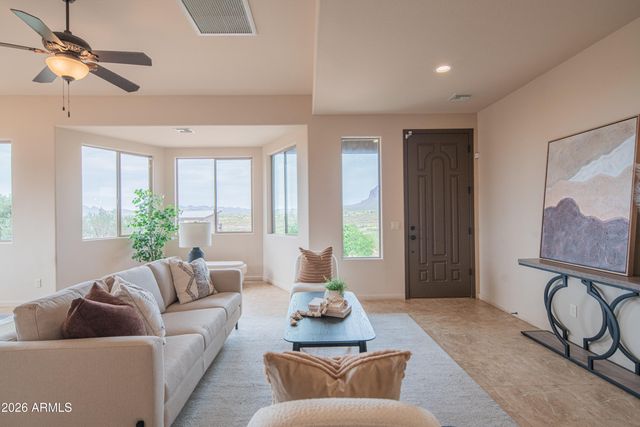 5995 E 35TH Avenue, Apache Junction, AZ 85119